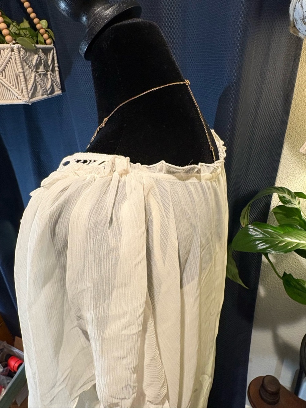2-Piece Style & Co. Cream Crochet Yoke Flowy Tunic With Cami Large - Picture 6 of 16